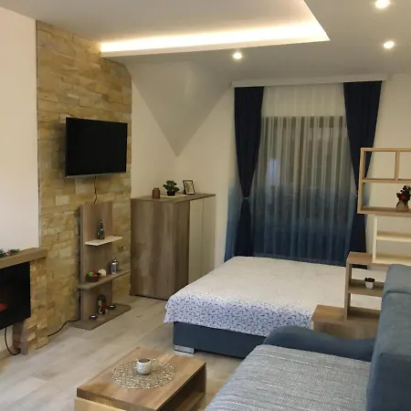 アパート Aurora P 62